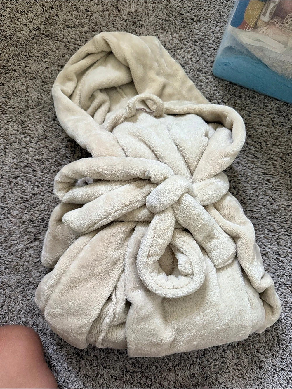 Summer & Rose Cozy Robe Plush Hooded Cream